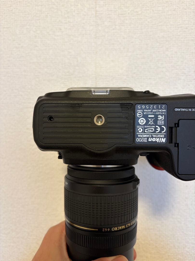 Nikon D200 一眼レフカメラ 18-200mmレンズ付き
