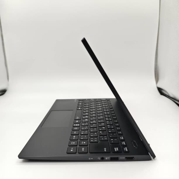第10世代 i7 軽量 バッテリ◎ フルHD NEC SSD256GB オフィス
