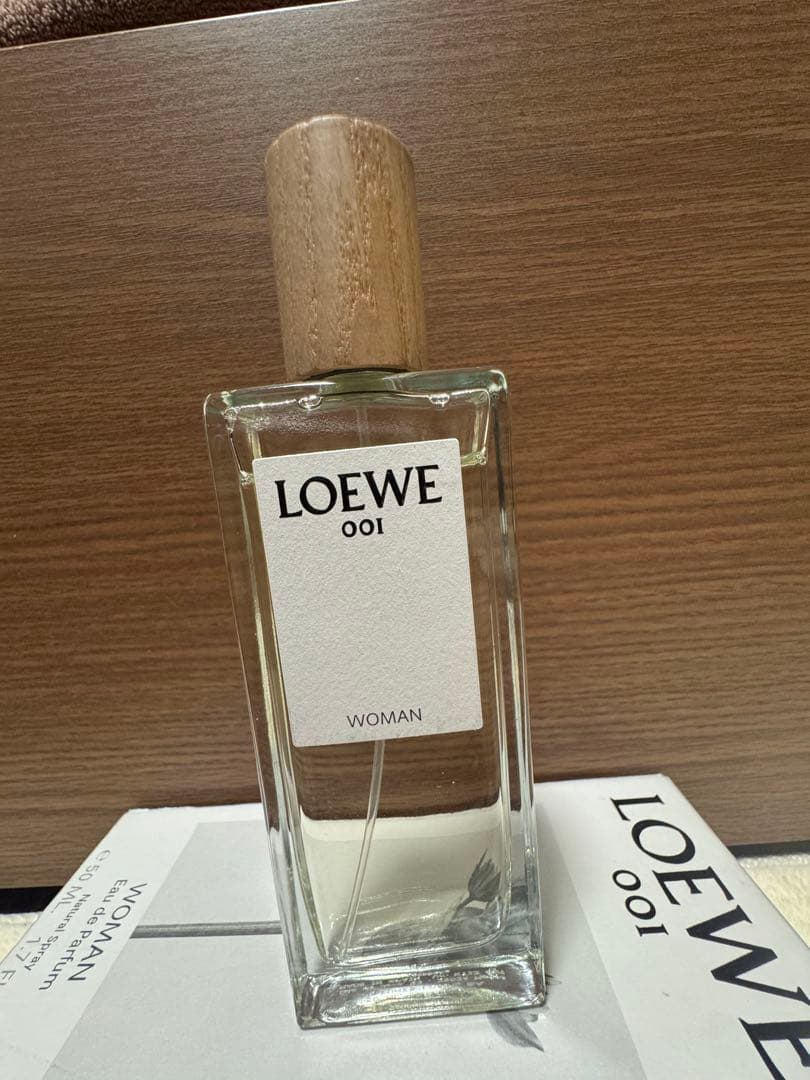 LOEWE woman 香水 ロエベ