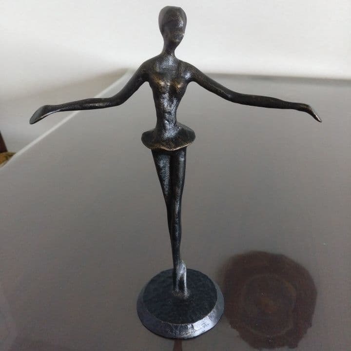 バレリーナの金属製彫刻2体セット⭐︎アクセサリースタンド⭐︎アイアン⭐︎