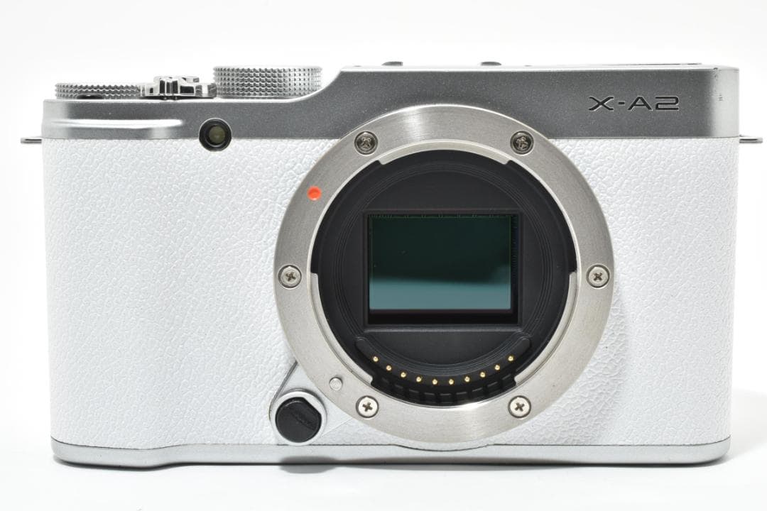 超美品 富士フイルム X-A2 ミラーレスデジタルカメラボディ ホワイト