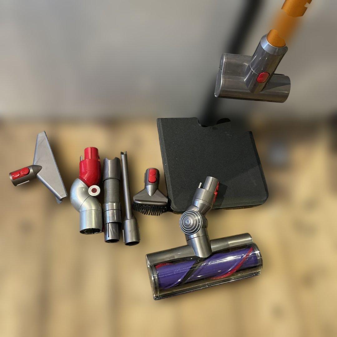 Dyson cyclone v10 fluffy 本体　おまとめ　掃除機