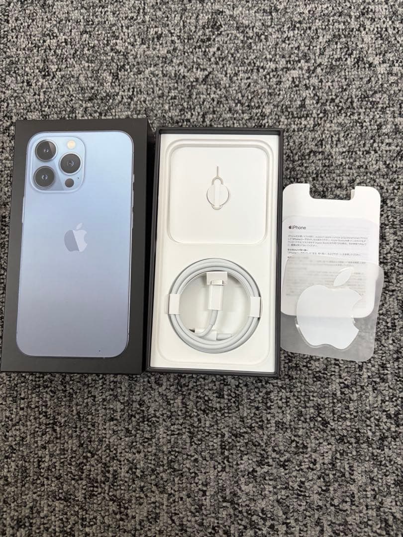 Apple iPhone 13 Pro シエラブルー　本体　ケース付き