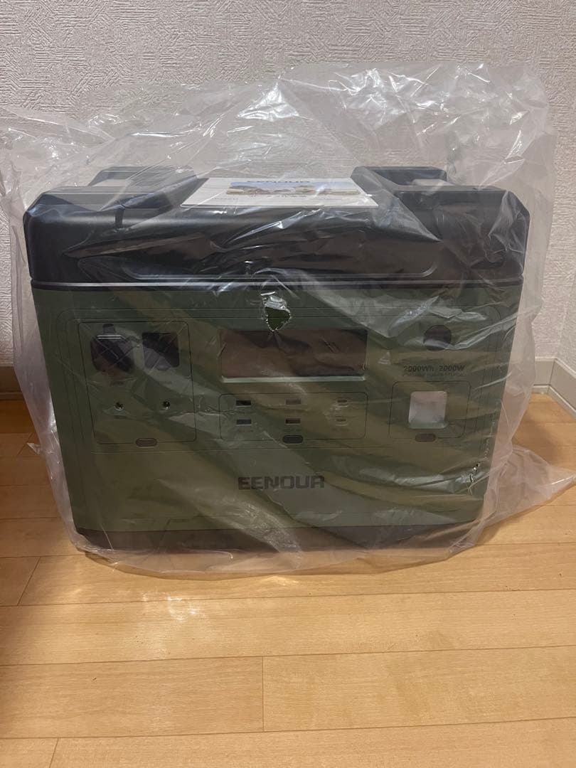 【新品未使用】EENOUR ポータブル電源 P2001 ソーラーパネル付属