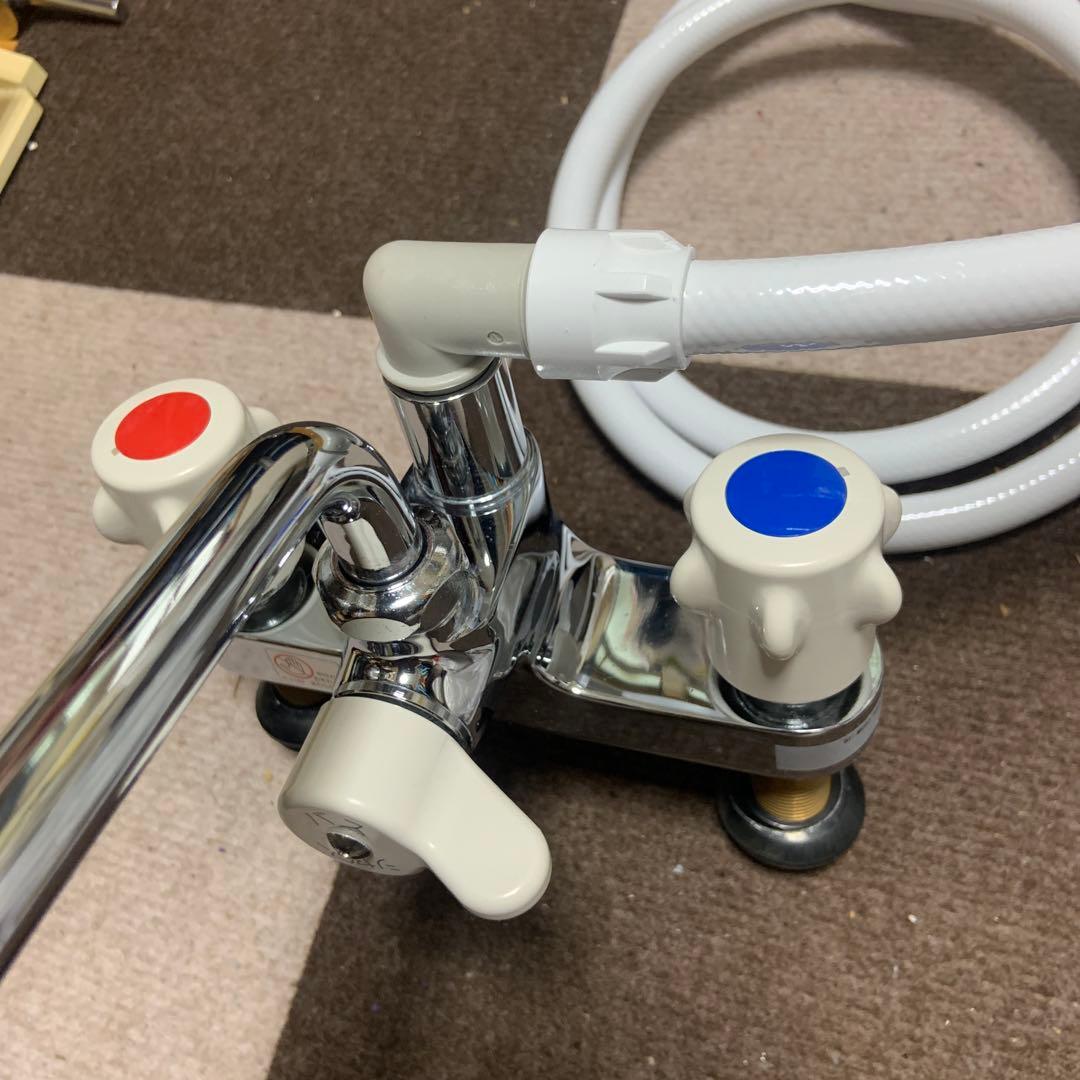 シャワー混合栓