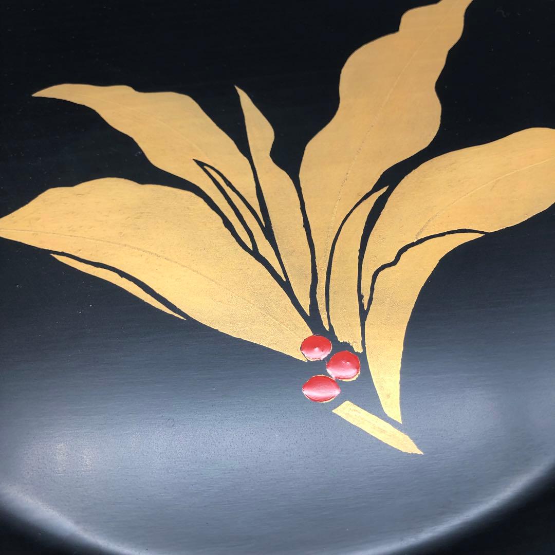 黒漆塗り金蒔絵金色ゴールド葉っぱリーフ丸皿27cm銘々皿菓子プレート伝統的工芸品