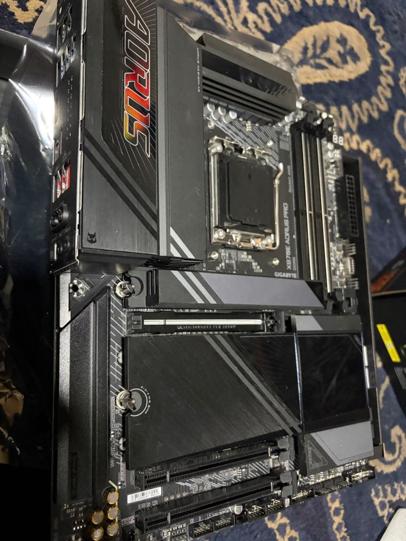 GIGABYTE X870E AORUS PROマザーボード