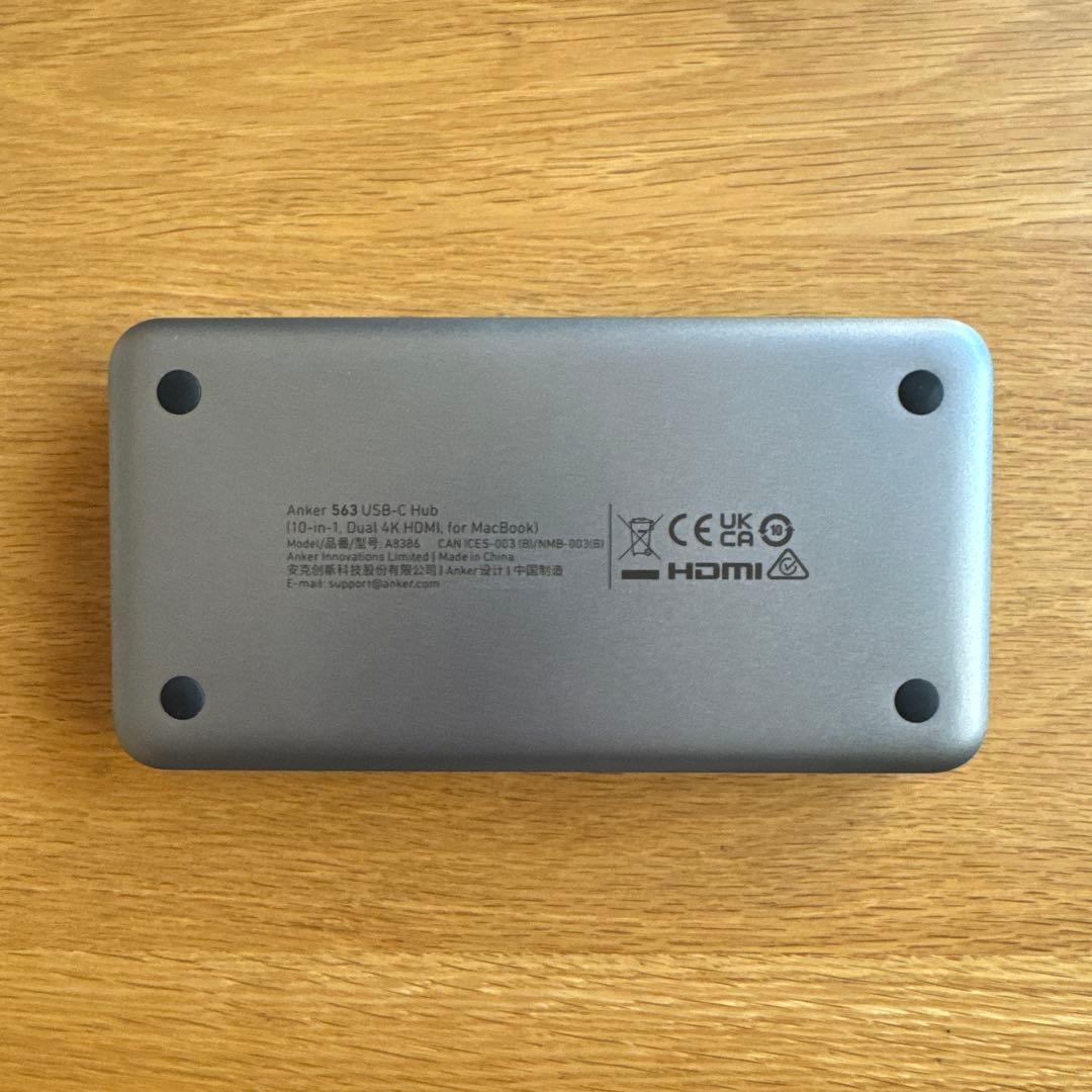 Anker 563 USB-C ハブ ドッキングステーション