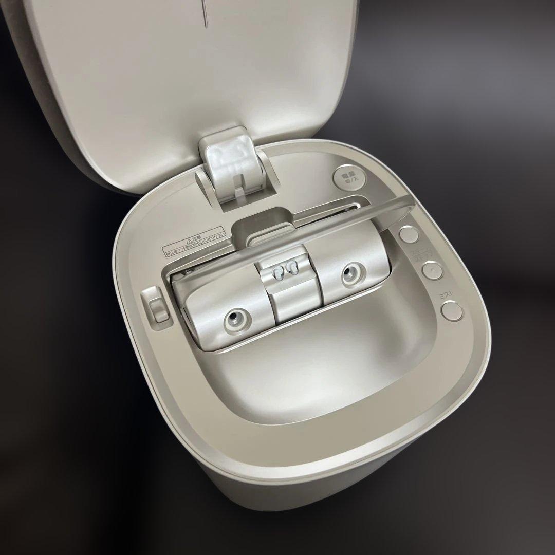 美品　Panasonic スチーマー　ナノケア