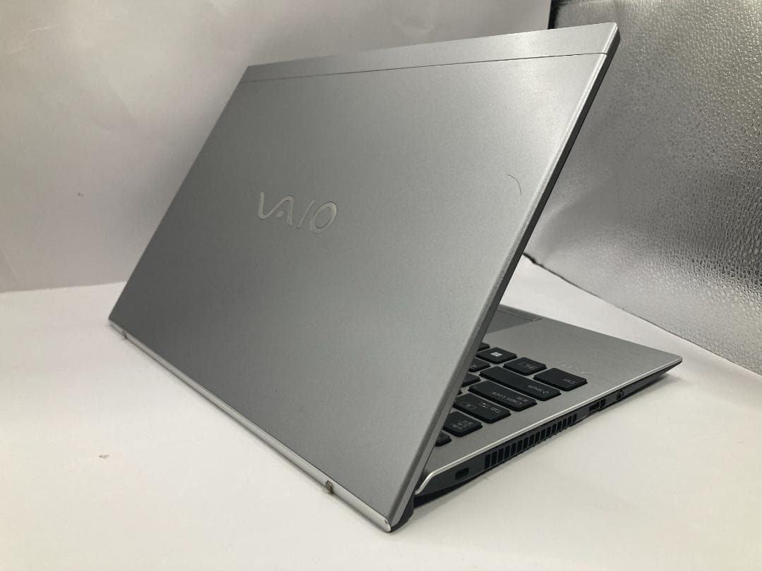 2021年製✨第12世代i5搭載✨超軽量995g＆新品SSD512G✨VAIO