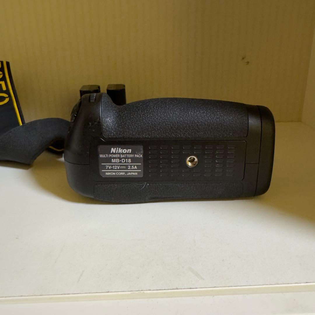 Nikon D850 本体　MB-D18バッテリーグリップセット