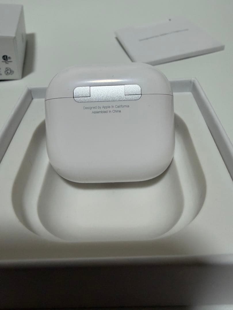 AirPods4 イヤホン片耳(右のみ)
