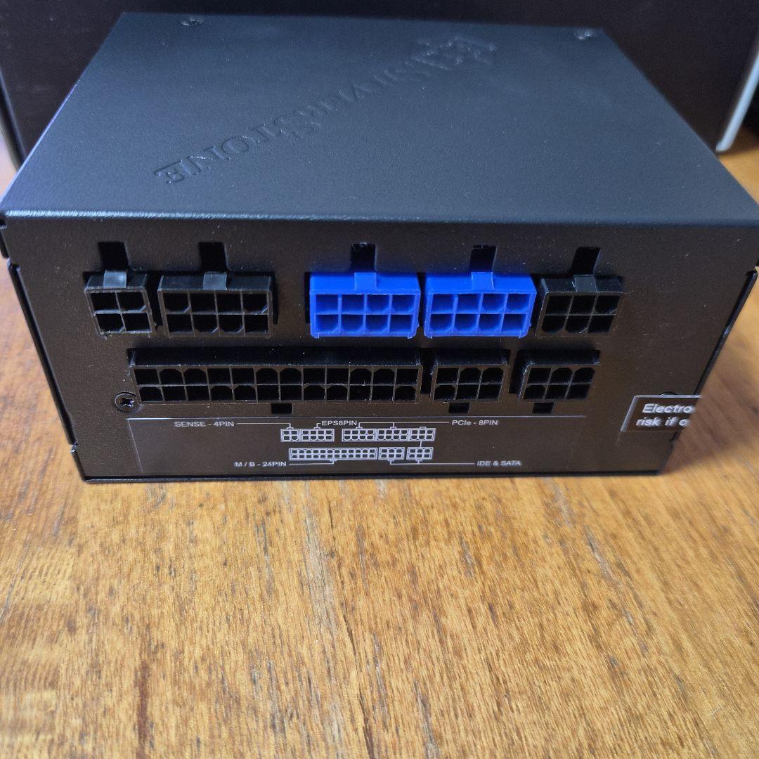 SilverStone SX700-G 700W SFX電源　ほぼ新品