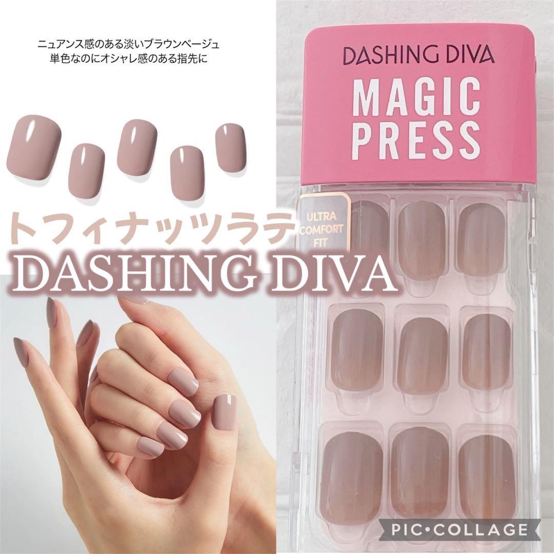 新品・匿名配送　　ダッシングディバ　マジックプレス〈ネイルチップ〉11つ点セット