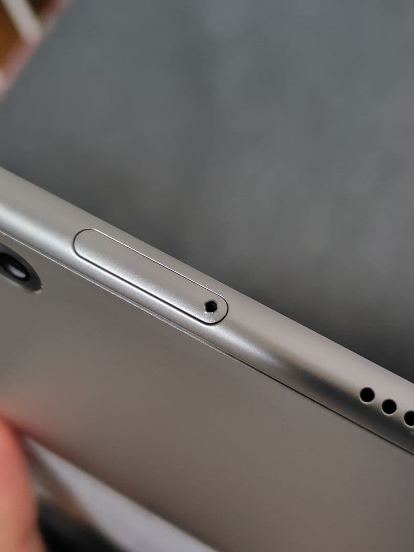 HUAWEI dtab d-02K SILVER(シルバー)