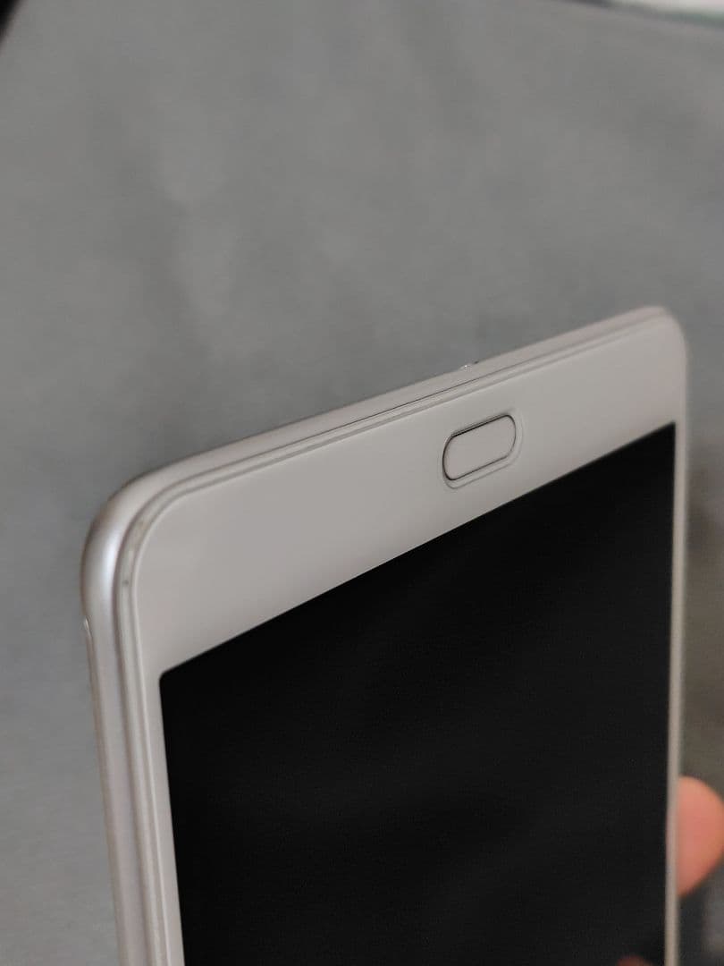 HUAWEI dtab d-02K SILVER(シルバー)