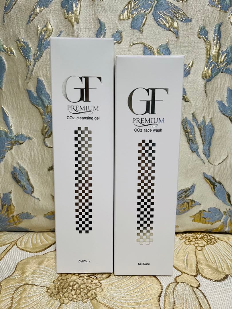 【2本セット】 セルケア GFプレミアム 炭酸洗顔フォーム 炭酸クレンジング