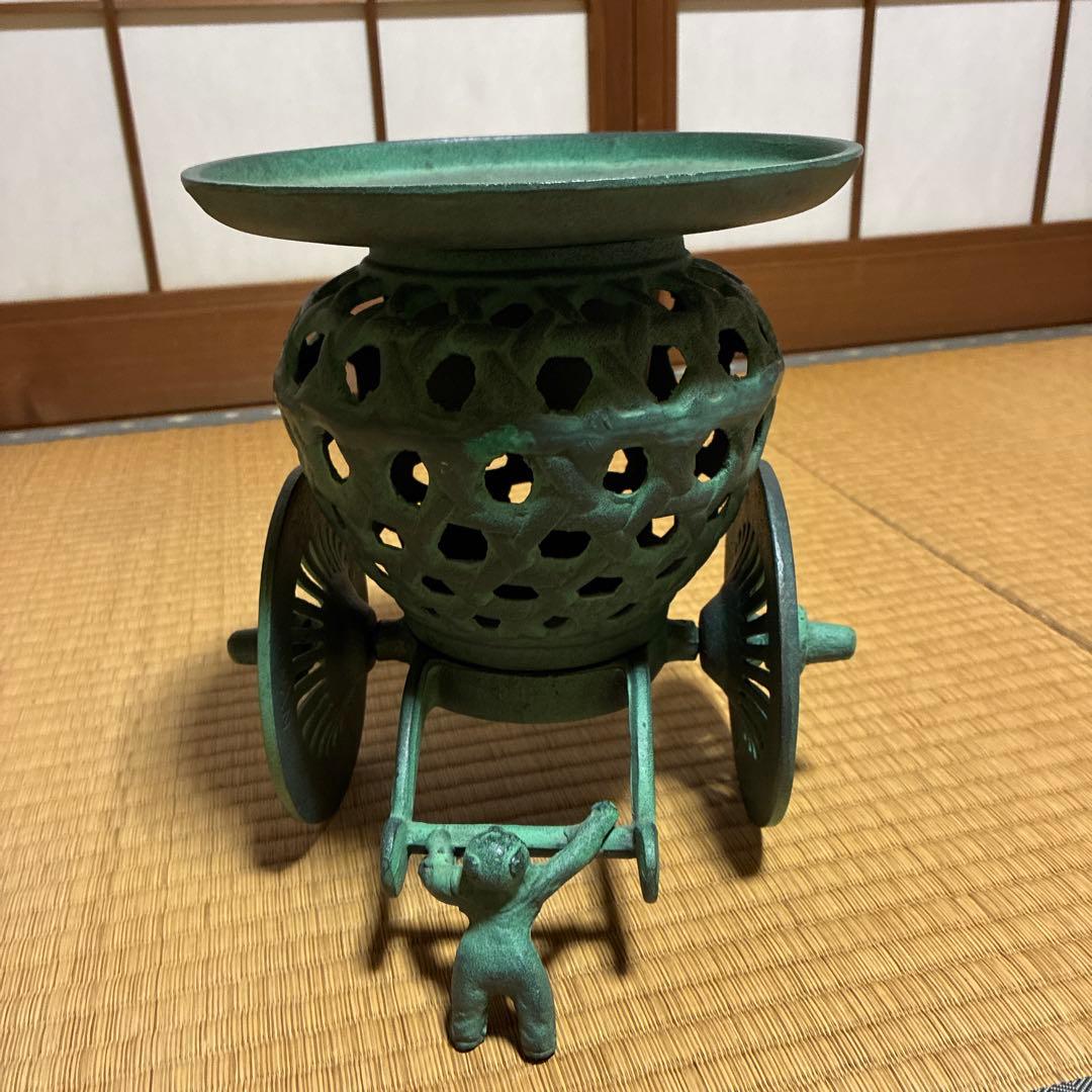 特製美術床置　御所車　花器　花生　花びん　花入　菊模様　置物飾り　銅製　薄端