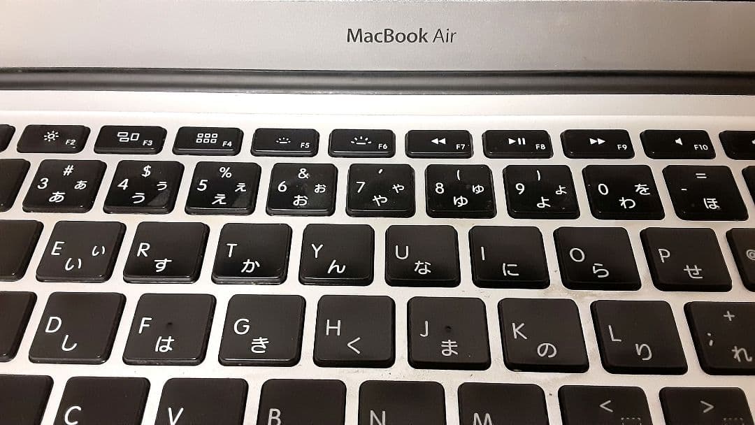 MacBook Air 13インチ i5 256GB 4GB Mid 2013