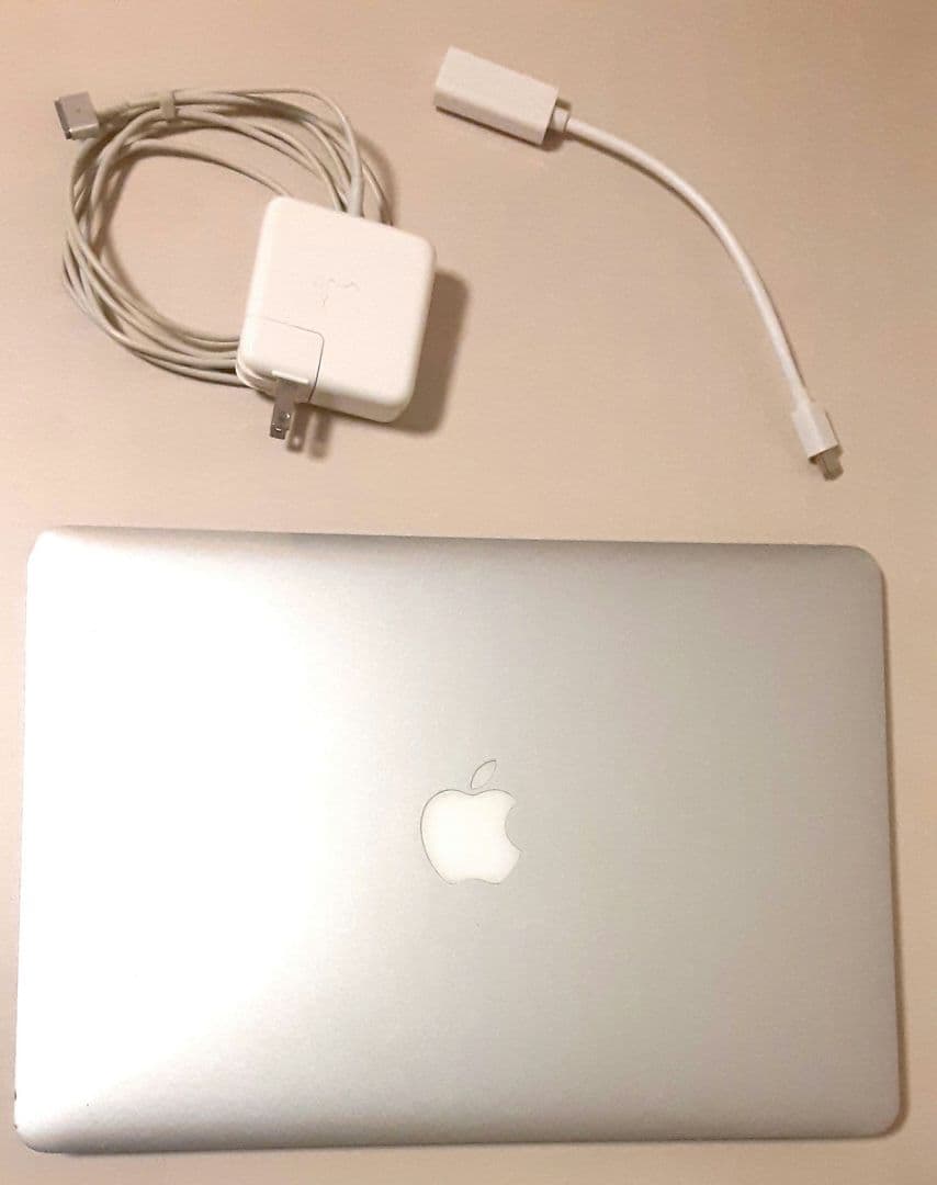 MacBook Air 13インチ i5 256GB 4GB Mid 2013