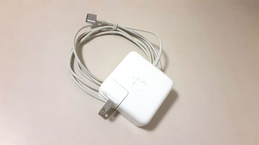 MacBook Air 13インチ i5 256GB 4GB Mid 2013