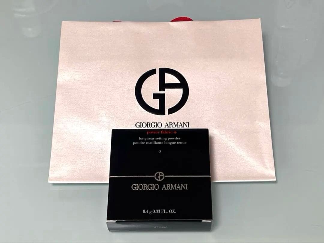 【新品未開封品】Giorgio Armani ファブリックセッティングパウダー0