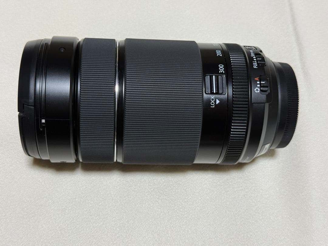 フジ X-S10ボディ+ XF70-300 ズームレンズ used