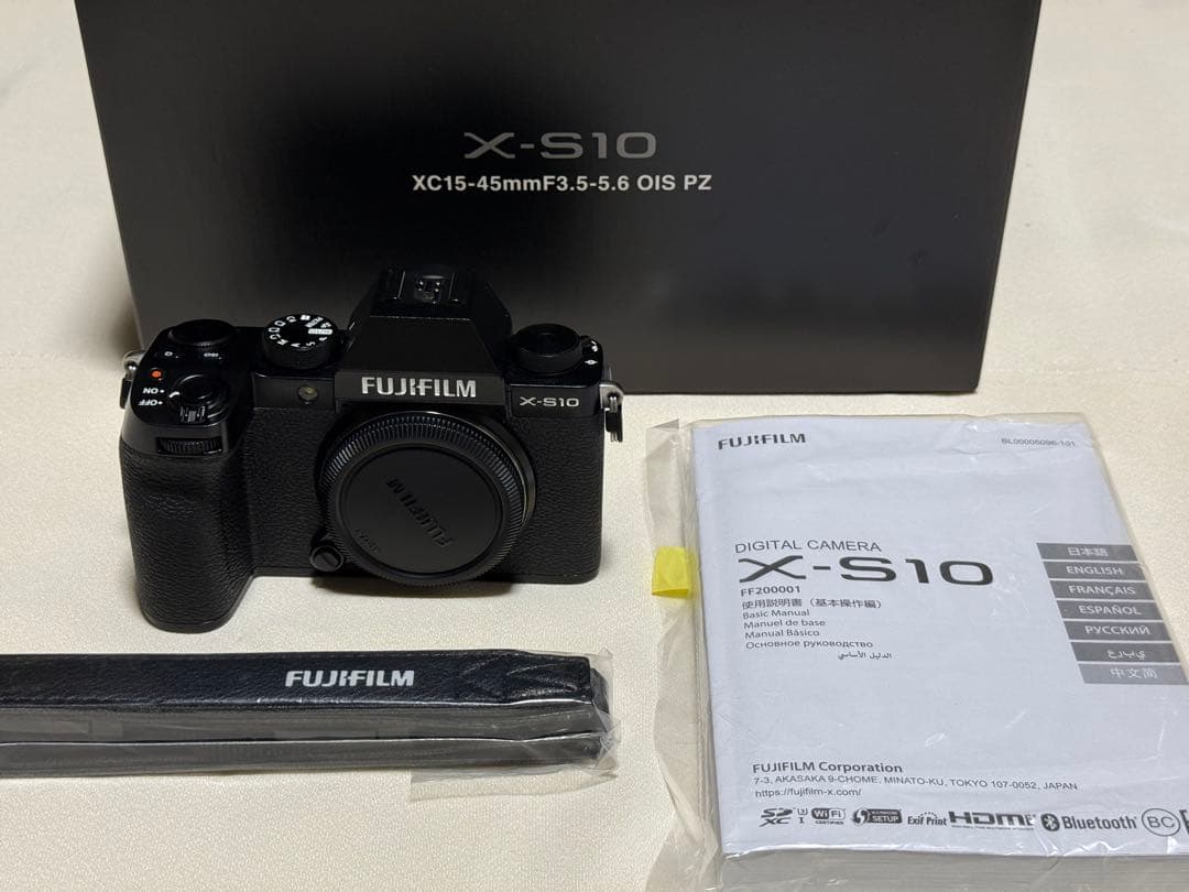 フジ X-S10ボディ+ XF70-300 ズームレンズ used