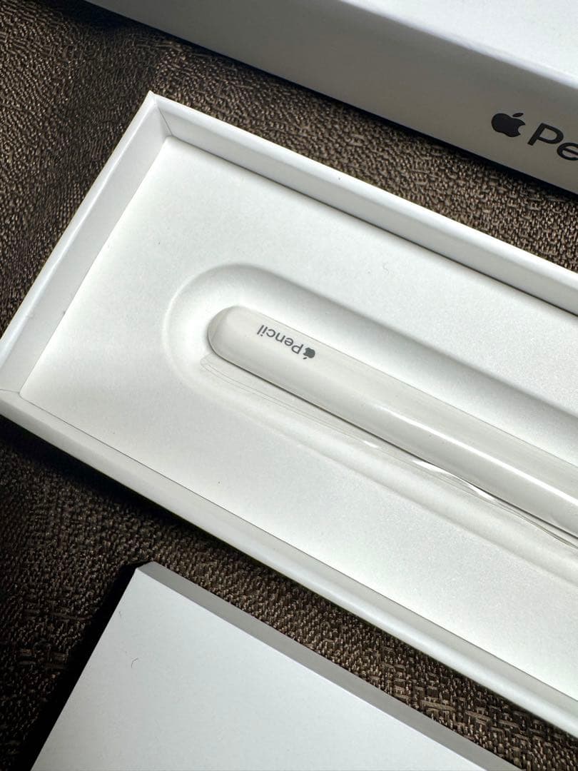 ほぼ新品　　Apple Pencil 第2世代　カバー付き