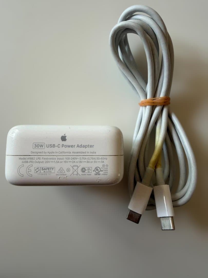 MacBook本体 Apple MacBook Pro 2020 Corei5/16GB