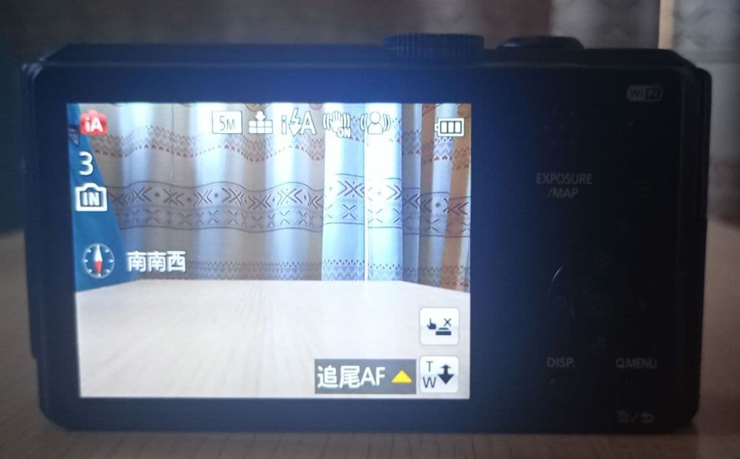 中古美品　LUMIX DMC-TZ40　コンパクトデジタルカメラ