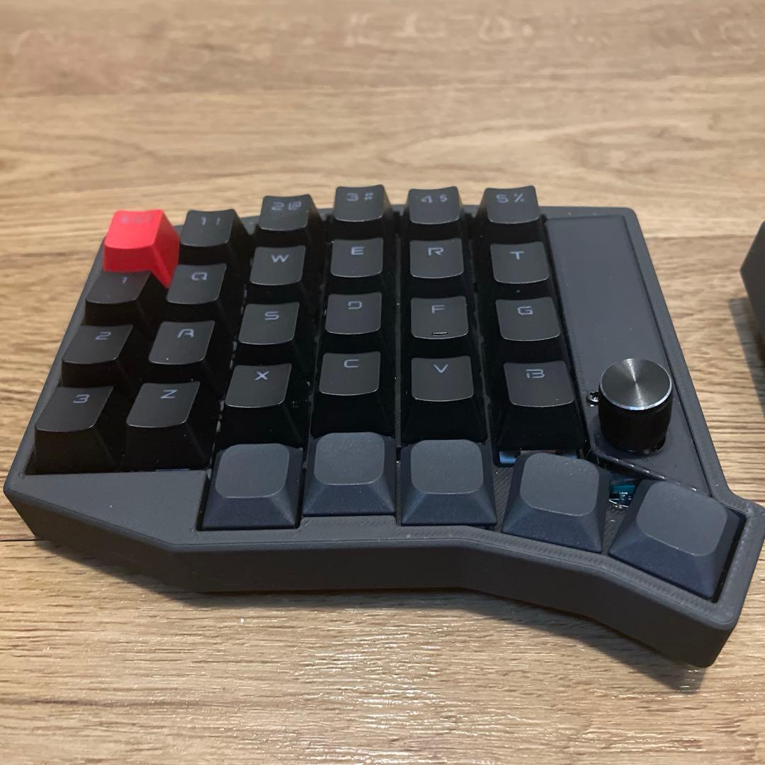 【完成品】Bluetooth 64キー自作キーボード 親指ロープロファイル 印字