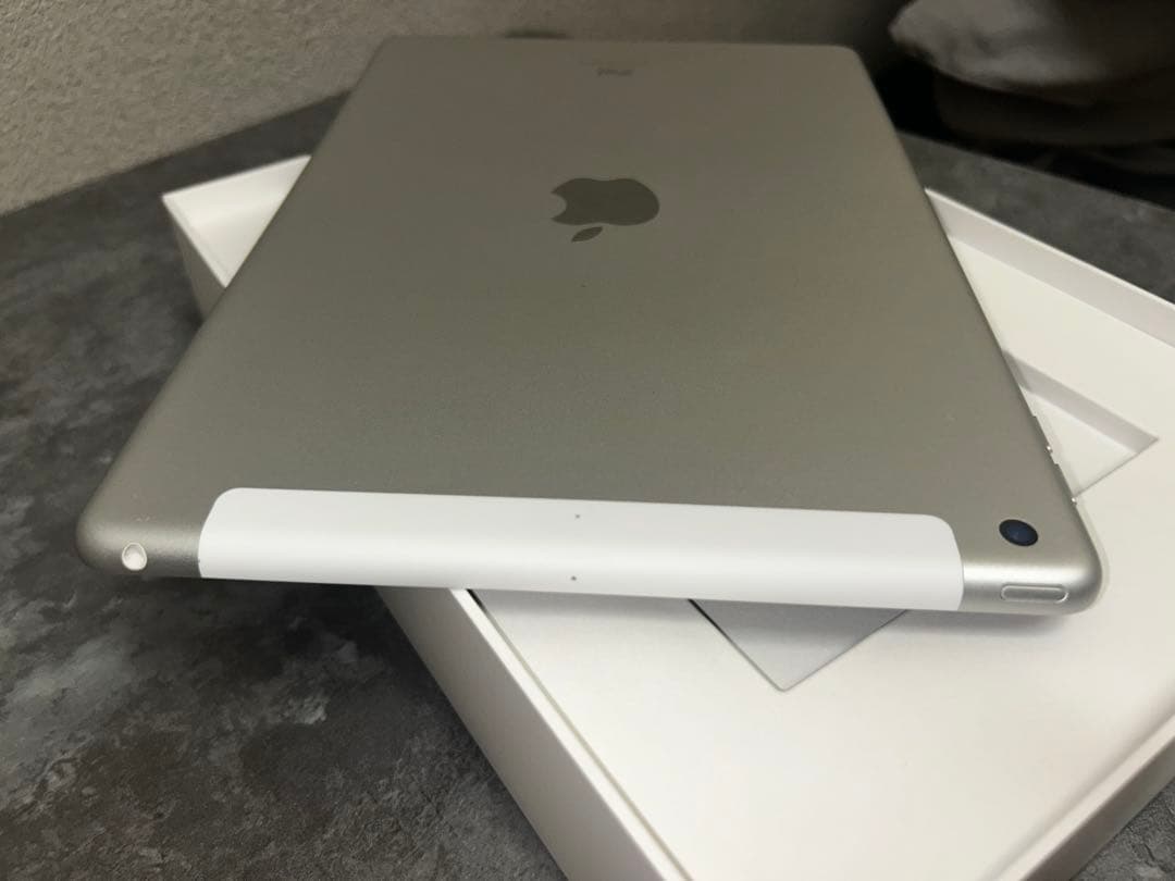 iPad 第9世代 シルバー Apple pencil、充電器付き
