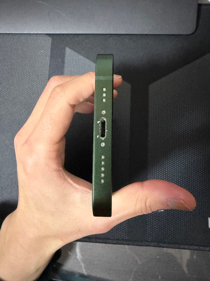 Apple iPhone 13 ミッドナイトグリーン