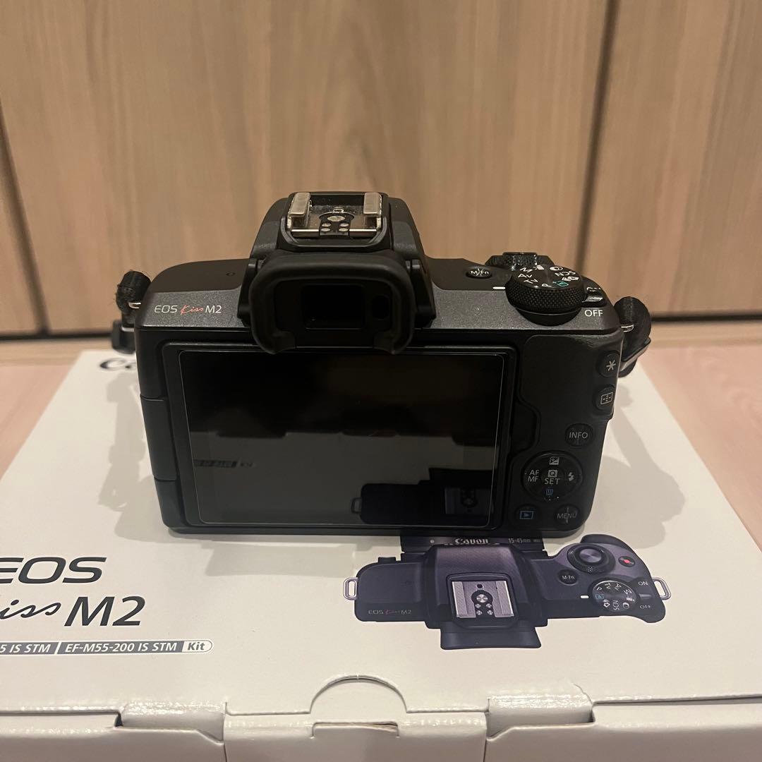 Canon EOS Kiss M2 ダブルズームレンズキット