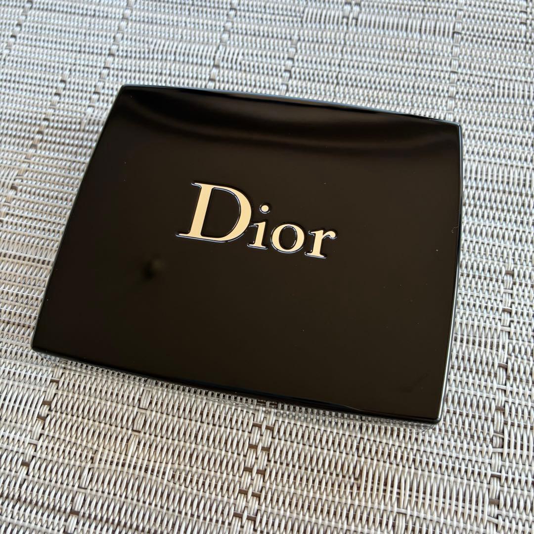 Dior ディオールスキン ルージュ ブラッシュ 748 展開店舗限定色