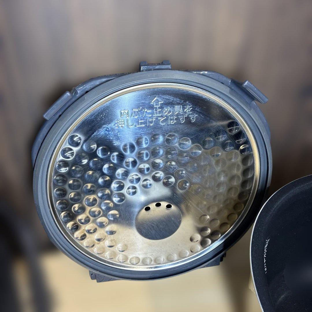 良品　象印　IH炊飯器　NW-VS10　5.5合炊き　プラチナ厚釜　2023年製