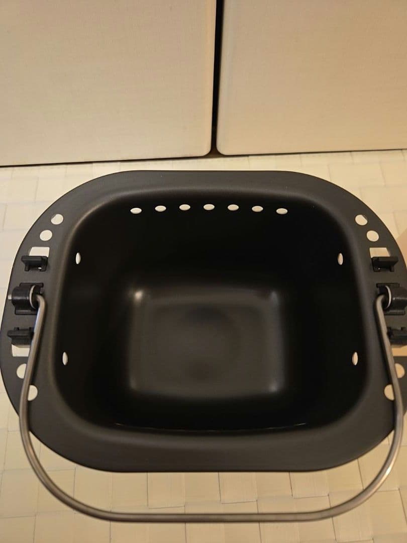 ◆Panasonic　ホームベーカリーSD-BMS105