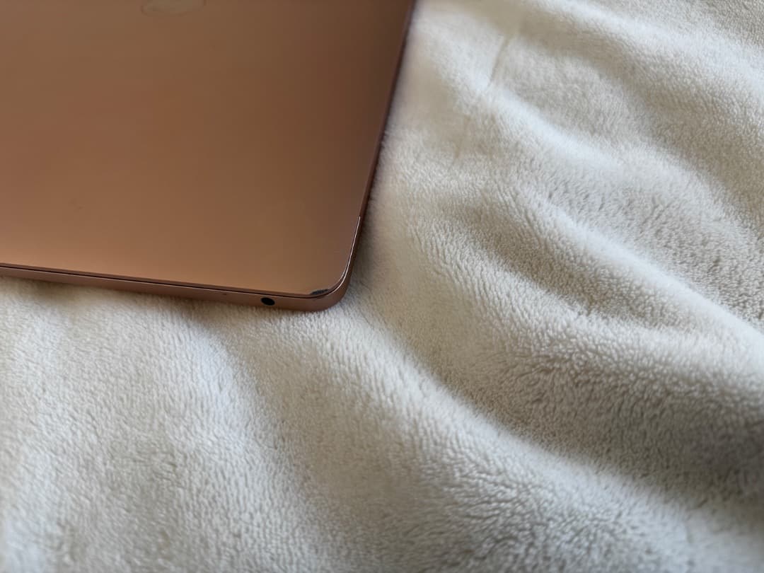 Macbook Air 2020 M1 8GBメモリ512GB SSD US列