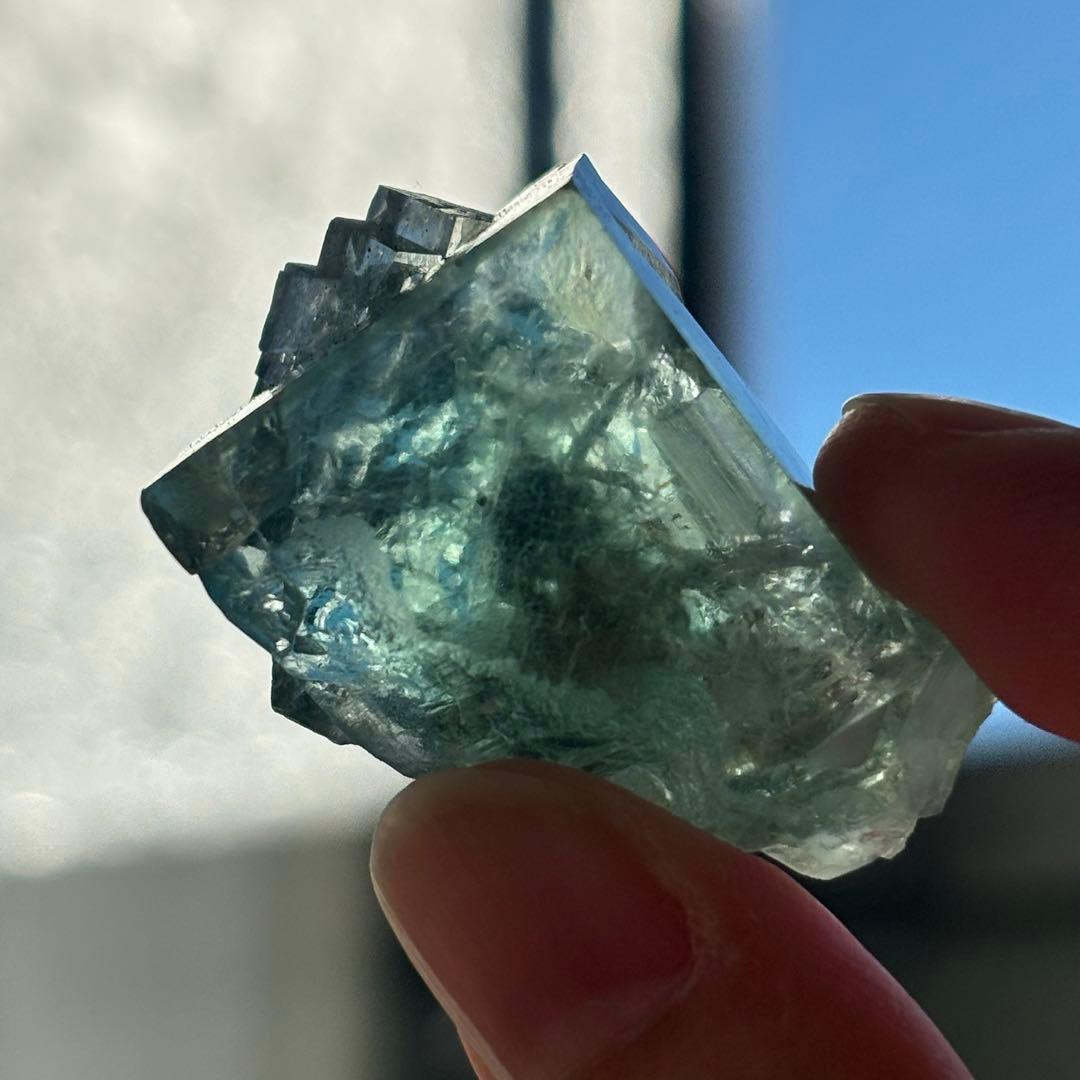 中国 ヤオガンシャン ブルーグリーン フローライト 宝石質 原石 鉱物標本 蛍石