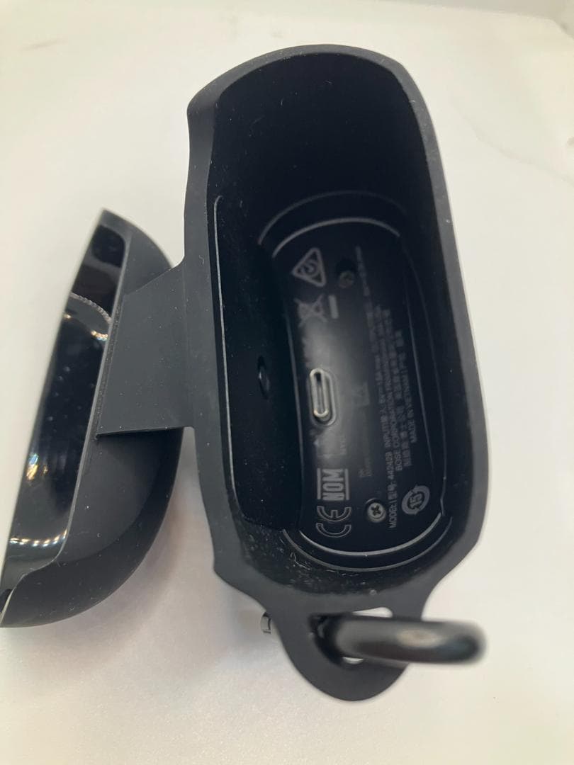 Bose ワイヤレス充電ケースカバーブラッ ク