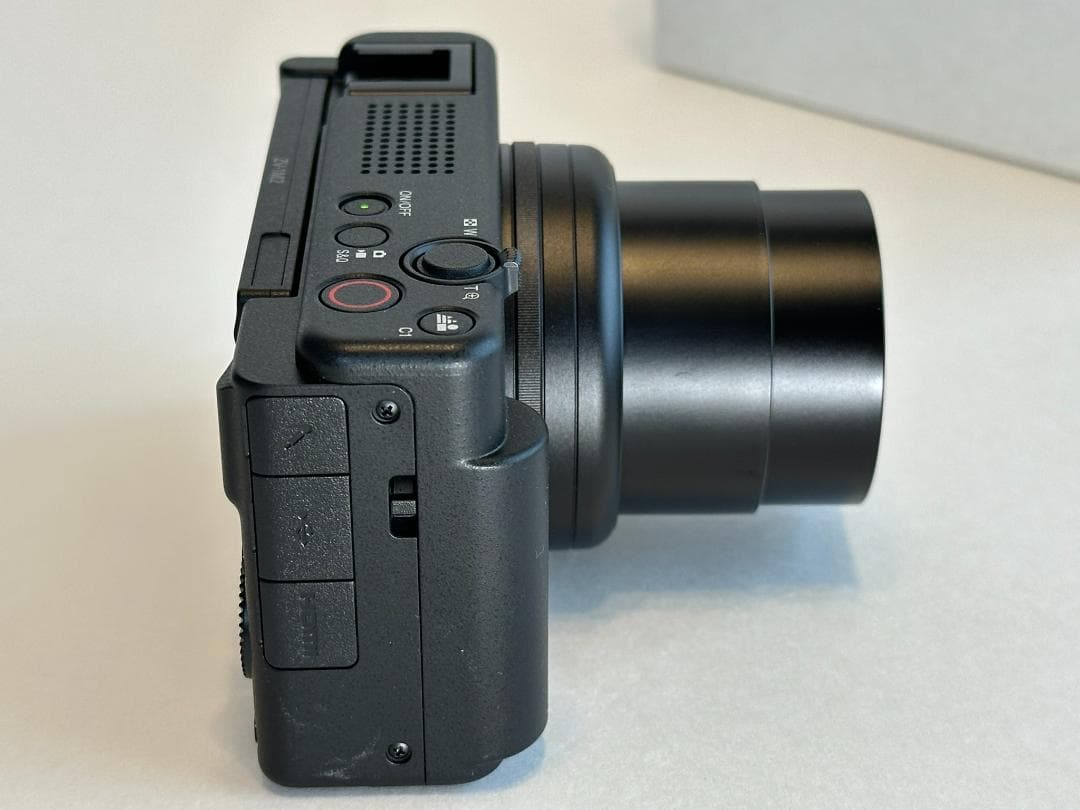 ★超美品 SONY ZV-1M2 カメラ グリプキット＋バッテリーチャージャー★