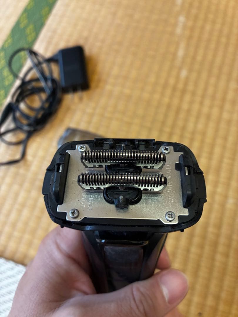 パナソニック ラムダッシュ5枚刃 ES-CLV5E 2020年製