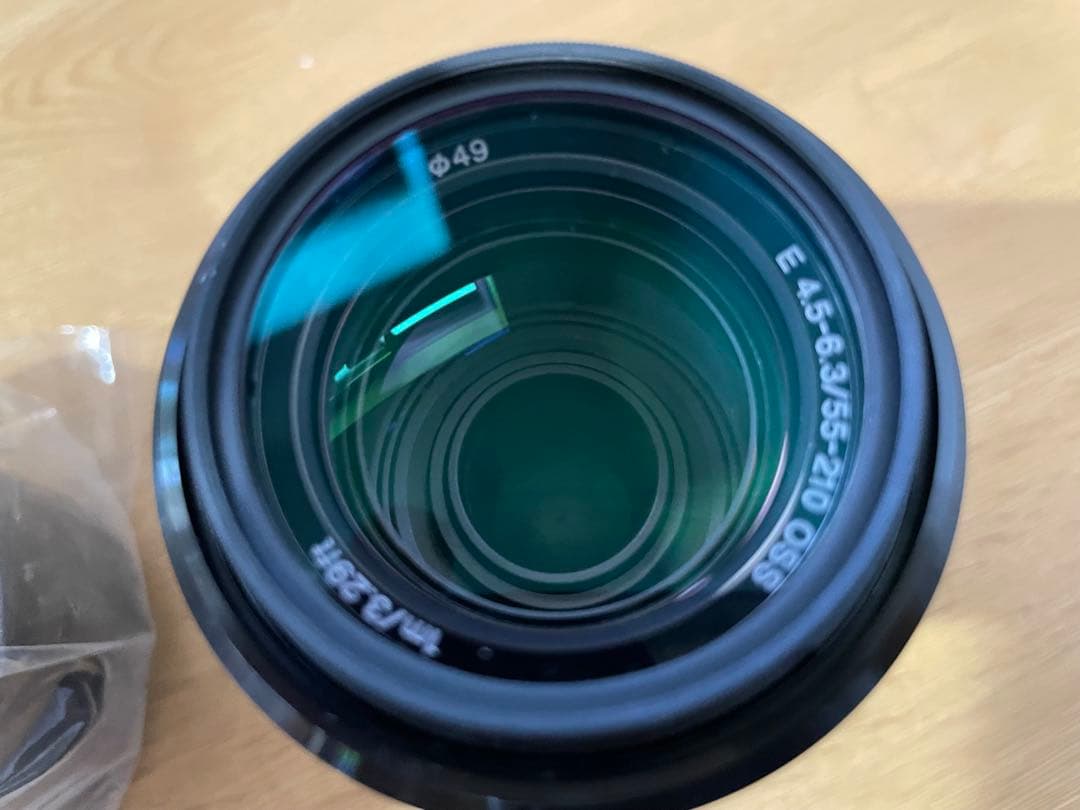 ソニー　E 55-210mm f/4.0-6.3 ズームレンズ　ほぼ新品