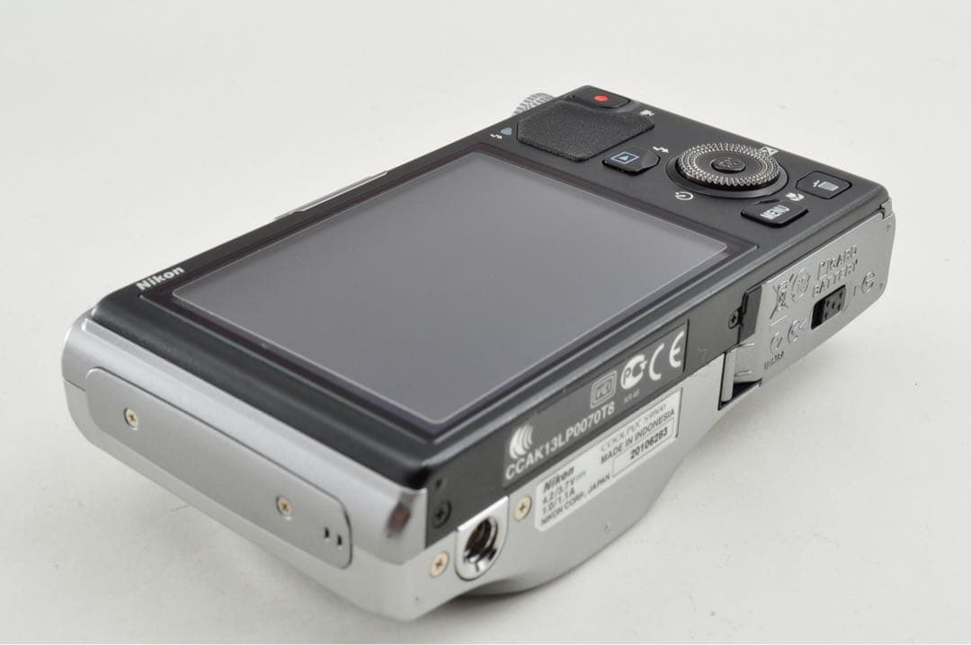 美品　Nikon COOLPIX S9500 ニコン クールピクス　シルバー