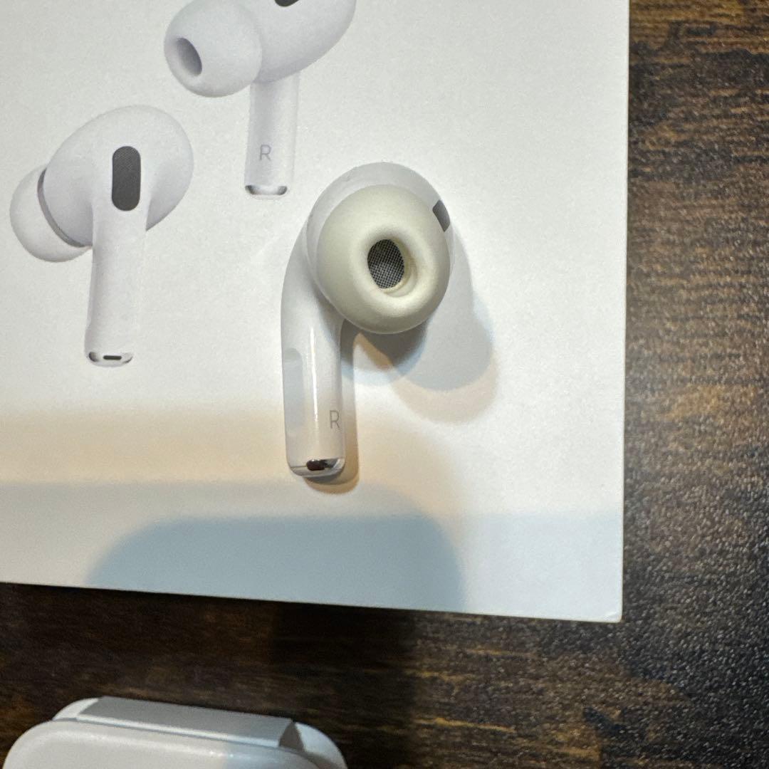 AirPods Pro2 本体 第二世代充電ケース付き　左耳なし