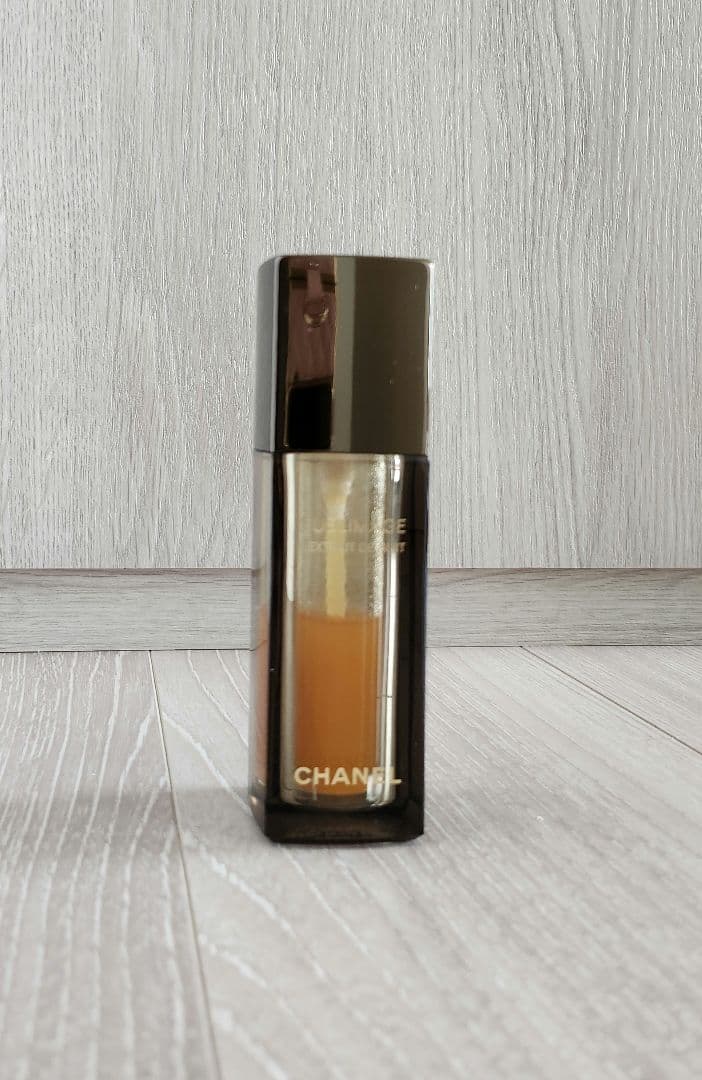 CHANEL　サブリマージュ　レクストレドゥニュイコンサントレ