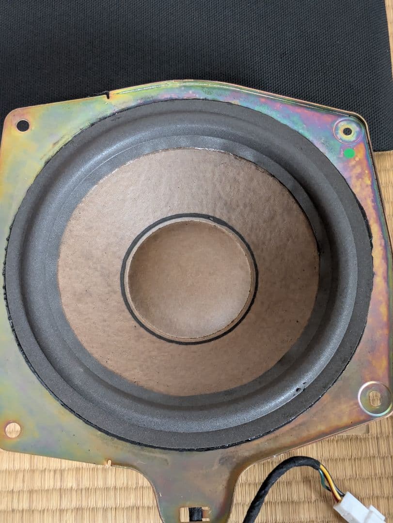 トヨタ純正16アリストJBL ウーファー リヤスピーカーサブウーファーカバー
