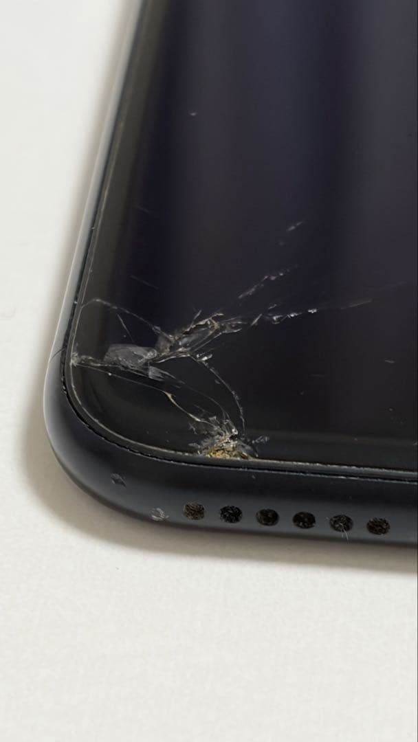 本日限定値引き中 iPhoneSE第2世代 本体 外箱付き 正規品