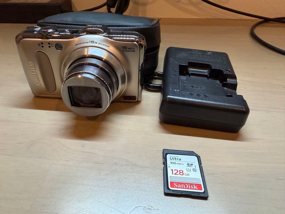 Fujifilm 16メガCMOS 15倍ズーム FinePIX F500EXR